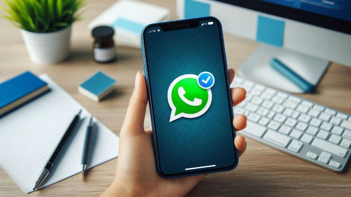 WhatsApp Updates Calling Screen for iPhone Users: Here's What's New