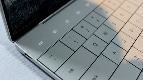 Dell XPS 13 Plus ports.jpg Dell XPS 13 Plus ports.jpg