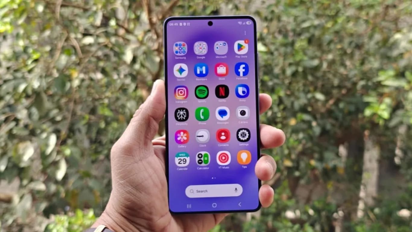 Samsung Galaxy S26 Ultra क्यों है साल का सबसे बेहतरीन स्मार्टफोन? जानें 5 बड़े कारण Samsung Galaxy S26 Ultra क्यों है साल का सबसे बेहतरीन स्मार्टफोन? जानें 5 बड़े कारण